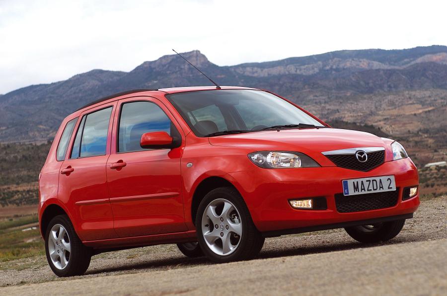  Mazda2 2002 года  (фото 38 из 113)